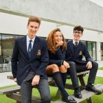 Tot mai mulți elevi români aleg licee în străinătate: Italia și Spania câștigă teren, iar interesul pentru Marea Britanie a scăzut la jumătate în ultimii 5 ani. Experiențele de tip „imersiune academică” devin tot mai căutate