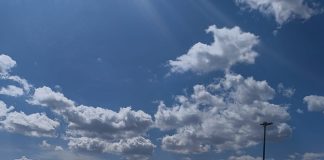 JAECOO 5 își face loc pe piața SUV-urilor moderne prin design premium și tehnologie inteligentă