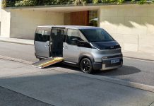 Kia își extinde gama de vehicule destinate mobilității accesibile cu modelul PV5 WAV Side Entry